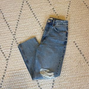 zara ripped jeans straight leg - size 4